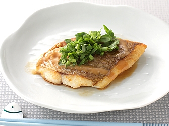 焼魚の香り仕立て(二つのソースで)