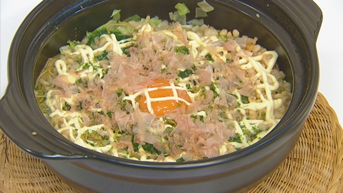 鶏だしコク鍋〆のお好み焼き風皿うどん