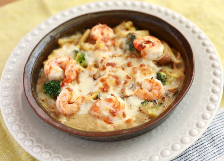 ちゃんぽんスープで！？簡単！えびのマカロニグラタン