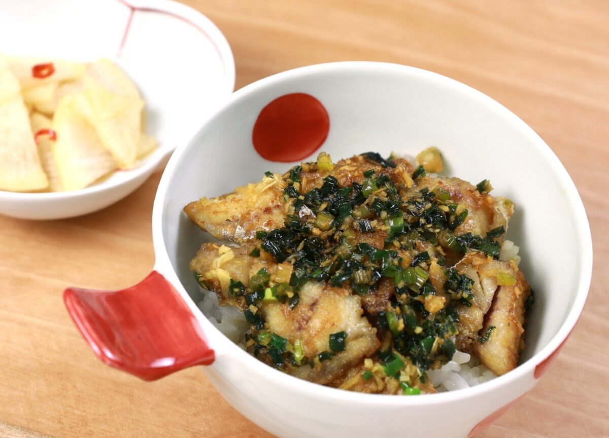 アジのかば焼き丼とこのもんの南蛮漬け風
